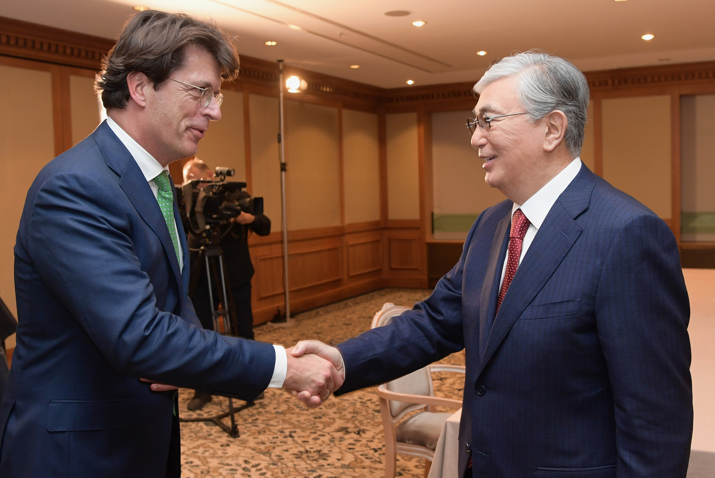 President of Kazakhstan meets with representatives of German business