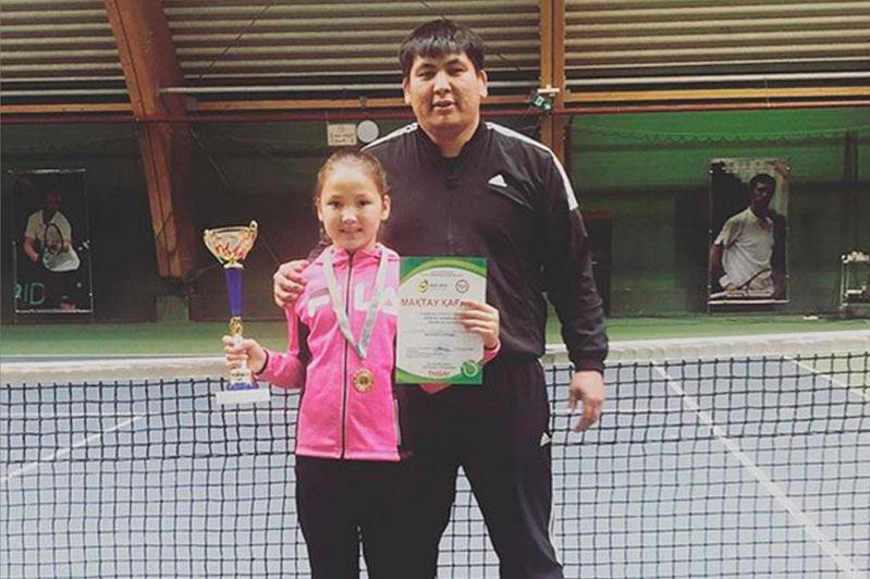 Kazakh tennis player wins the tournament among juniors in Spain