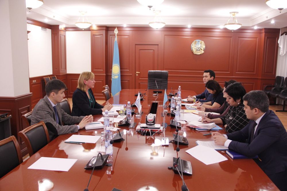 Kazakh Minister of culture and sport meets UNESCO Cluster Office Director in Almaty