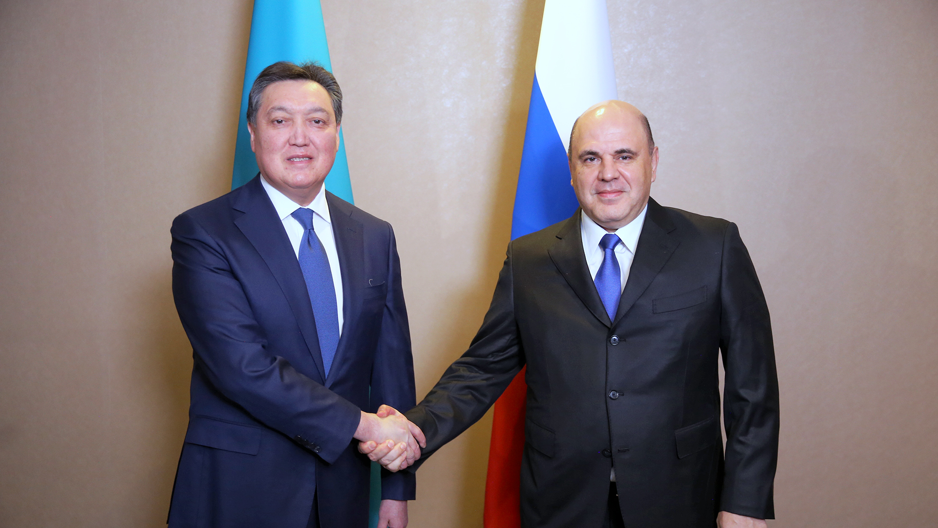 Kazakh and Russian PMs meet in Almaty