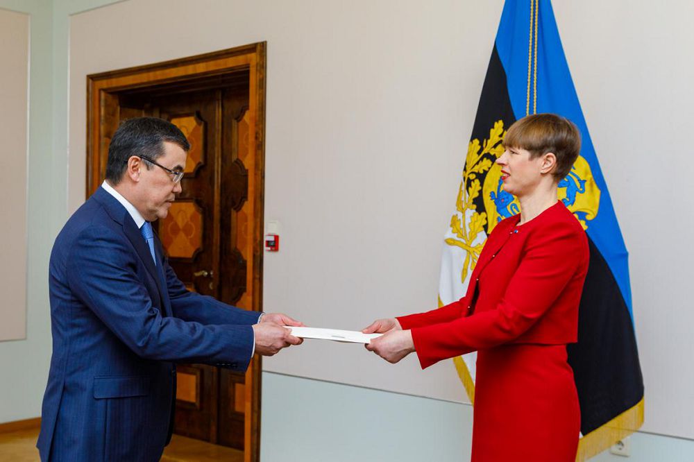 Kazakh Ambassador presents his credentials to President of Estonia