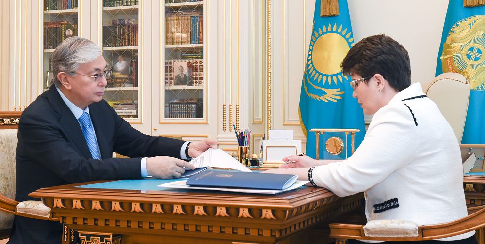 Kassym-Jomart Tokayev receives Chairman of the Accounts Committee
