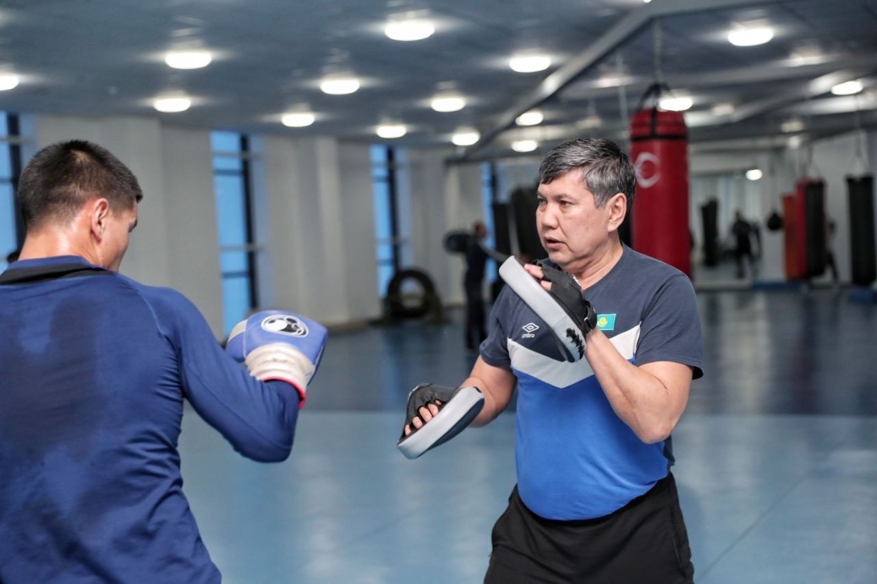 Head coach of Kazakh boxing team names team for Tokyo 2020 Olympic qualifier