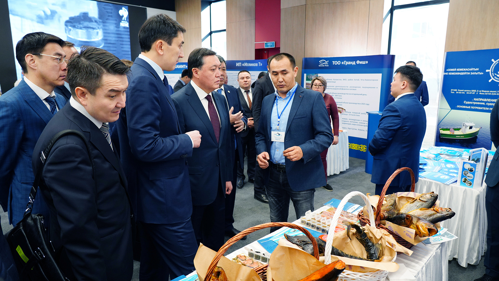 Kazakh Prime Minister holds meeting on development of fishing industry
