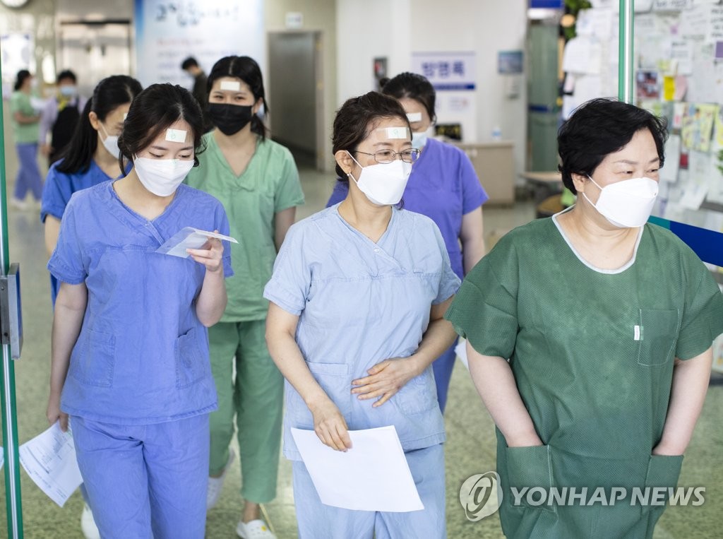 New virus cases continue to slow in South Korea