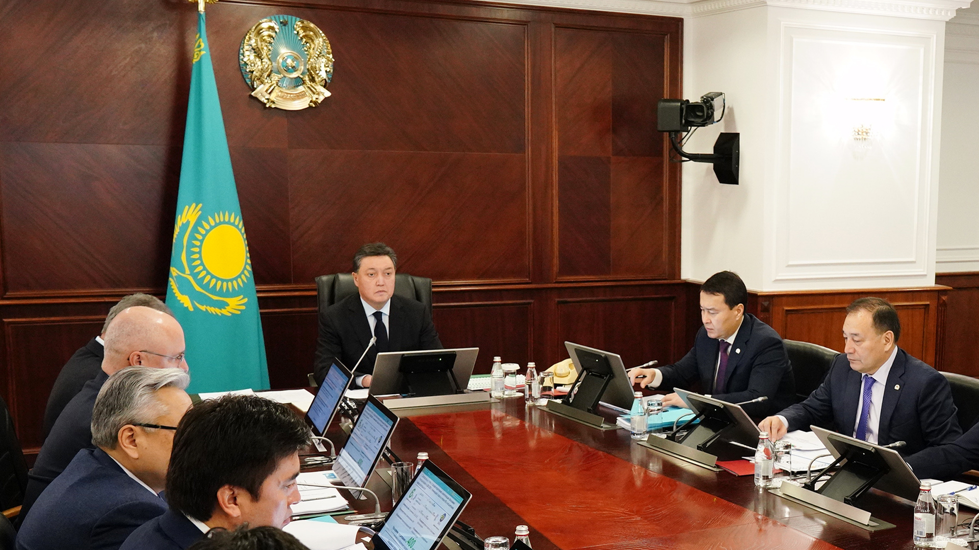 Kazakh Government approves anti-crisis package