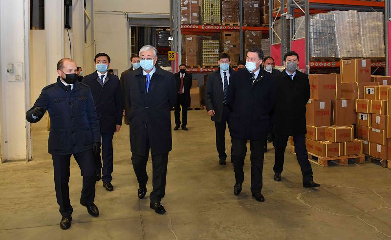 Kazakh President visits the transport and logistics centre