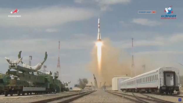 Nasa and Russia take off into space from Baikonur