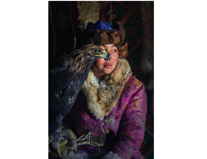 Photo of Kazakh eagle hunter wins Sony World Photography Awards 2020
