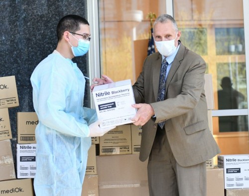 The US delivers protective equipment to Kazakh doctors