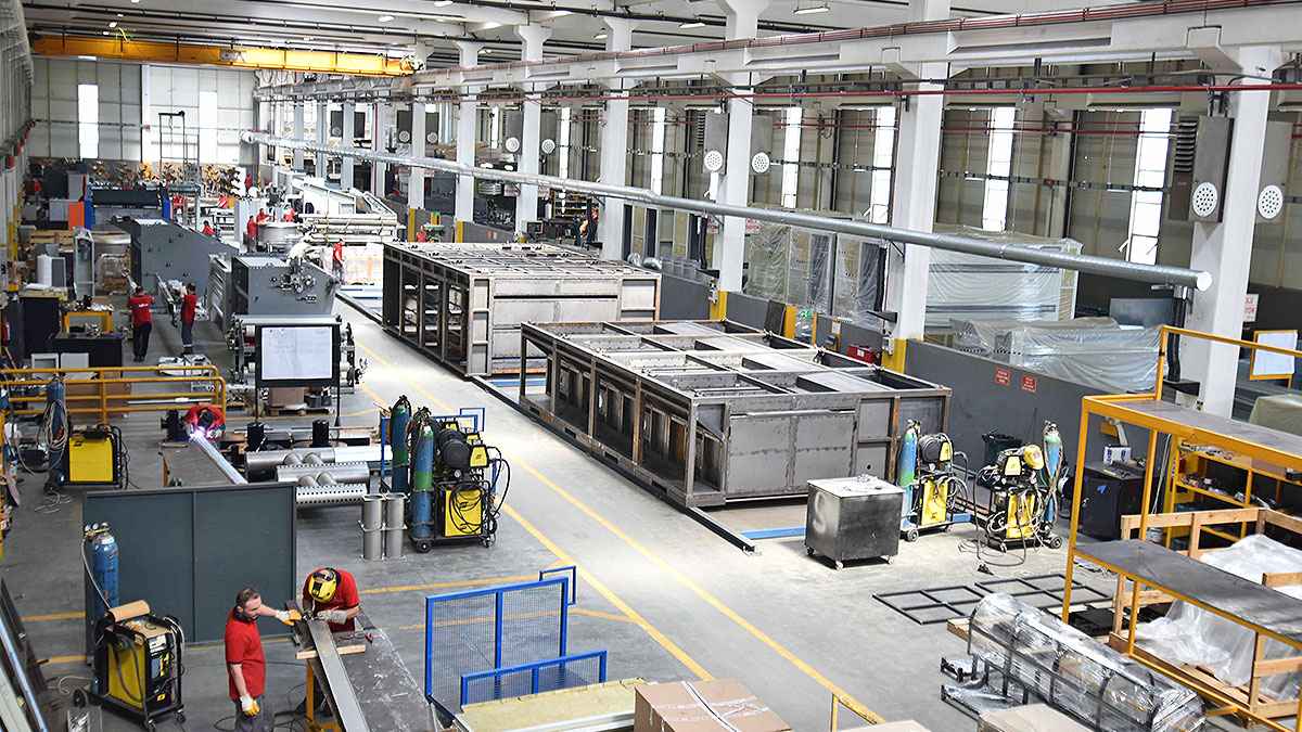 Production in manufacturing industry grew by 4.8%