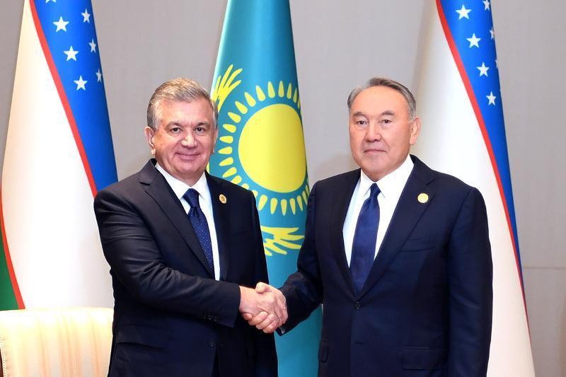 Nursultan Nazarbayev and Shavkat Mirziyoyev talked over phone