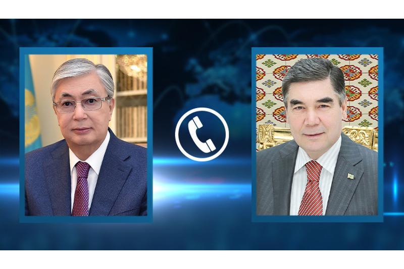 Presidents of Kazakhstan, Turkmenistan talk over the phone