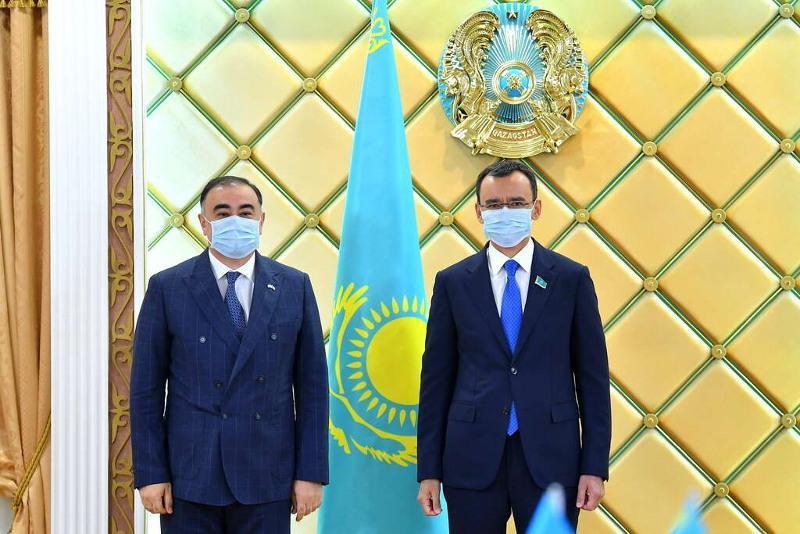 M.Ashimbayev receives Azerbaijan’s Ambassador