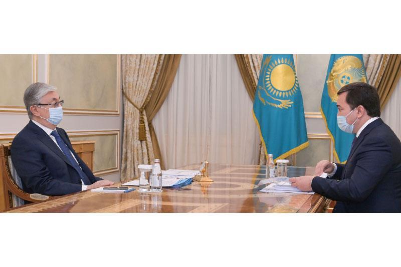 The Head of State receives akims of a number of regions